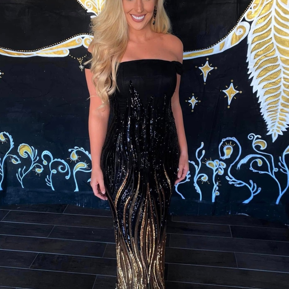 Black and Gold Off-Shoulder Strapless Gown